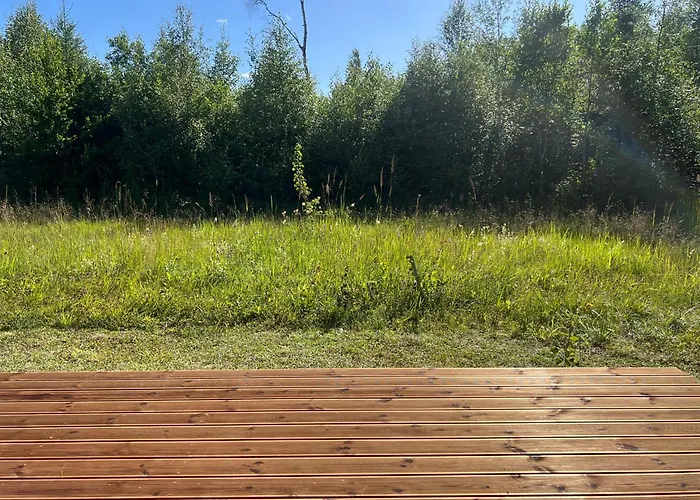 Marika Puhkekuela - Nurgatalu Oeoemaja 